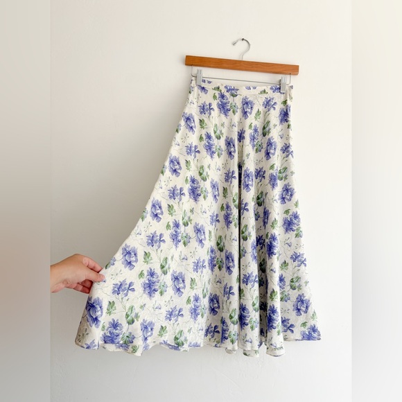 Vintage Blue Floral Silk Skirt - Picture 3 of 5
